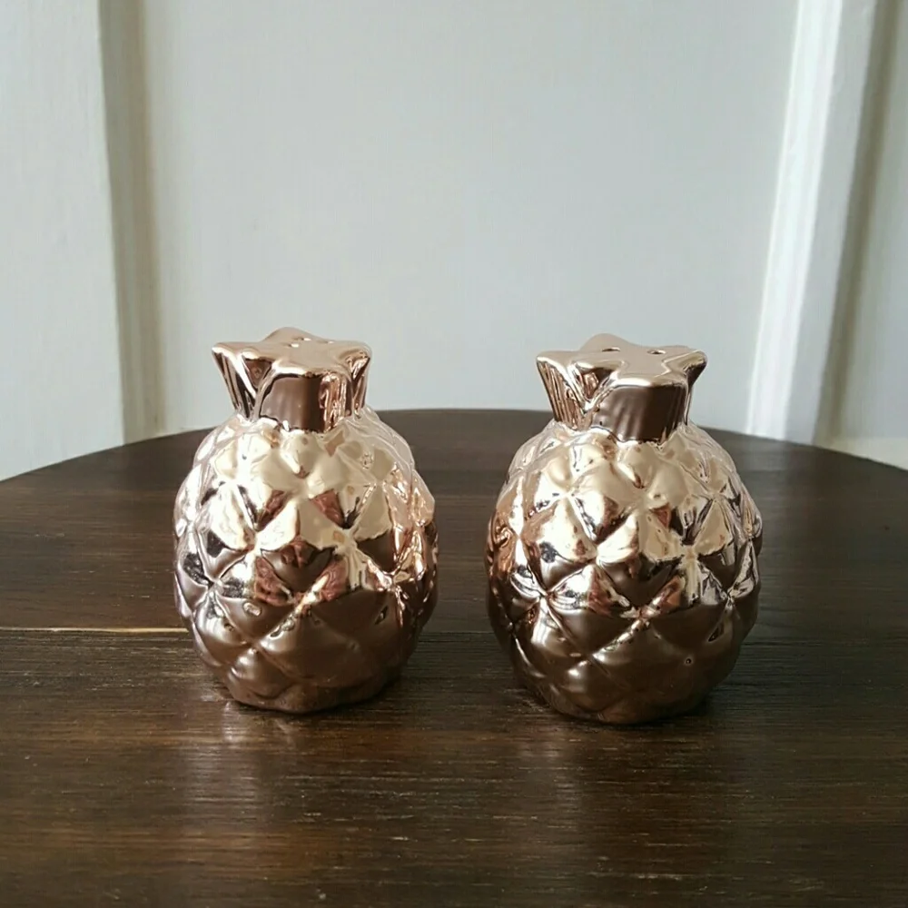Modcloth Rose Gold Ceramic Pineapple Salt & Pepper Shaker